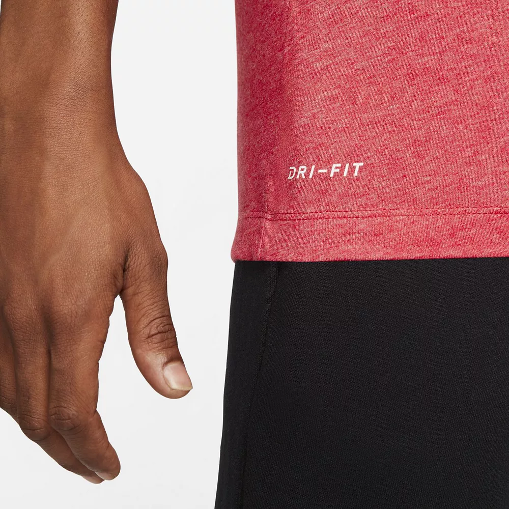 Men's Nike Dri-FIT Swoosh Training Tee 8 Men's Nike Dri-FIT Swoosh Training Tee - Image 6