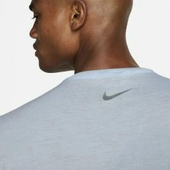 Men's Nike Dri-FIT Yoga Tee -Nike outlet shop 5558812 ALT3