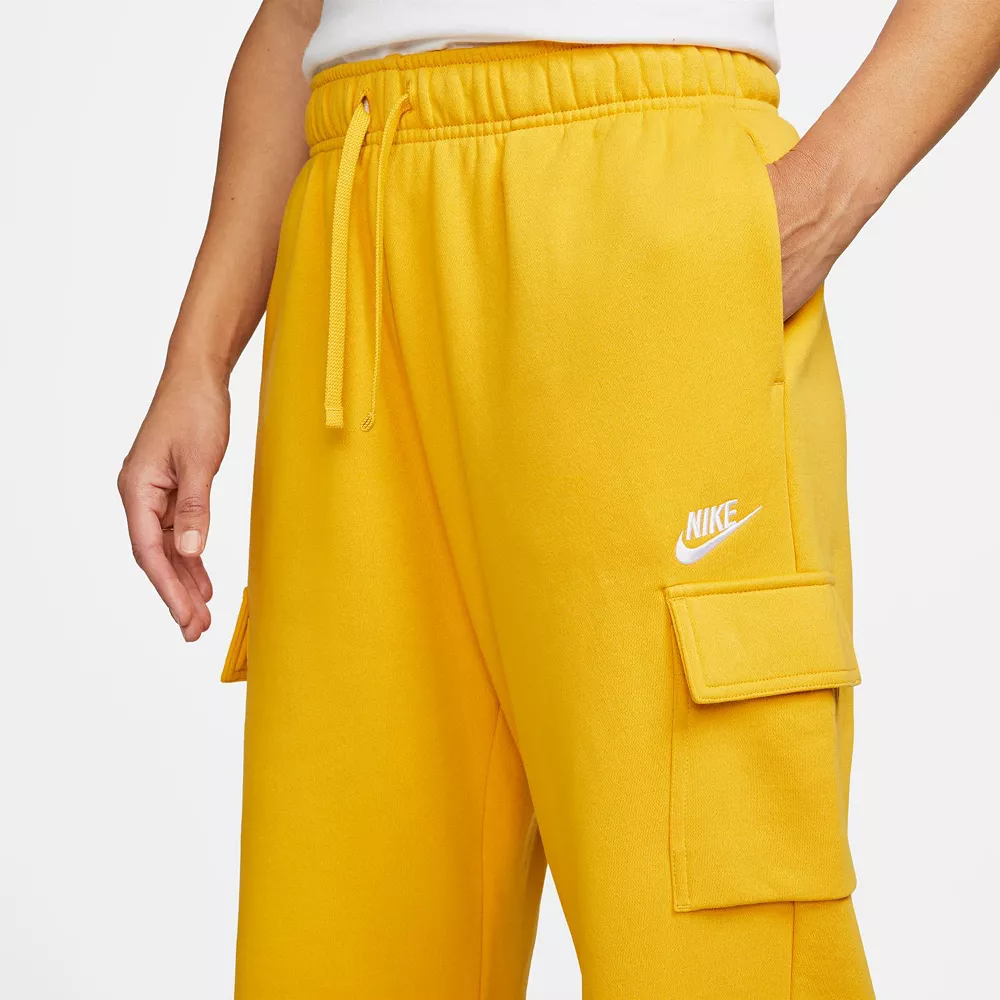 Women's Nike Sportswear Club Fleece Midrise Cargo Pants 7 Women's Nike Sportswear Club Fleece Midrise Cargo Pants - Image 5