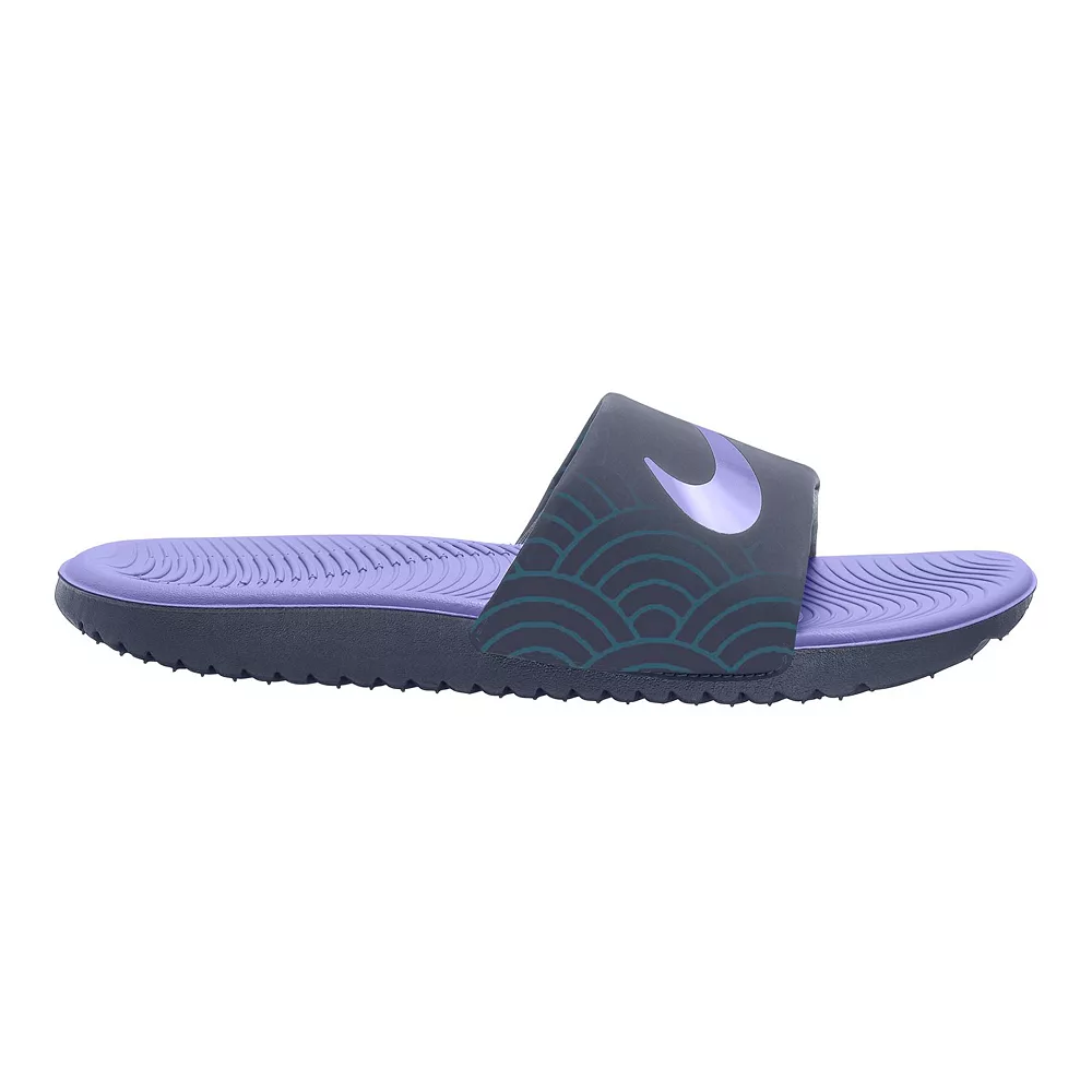 Nike Kawa Kids' Slide Sandals 4 Nike Kawa Kids' Slide Sandals - Image 2